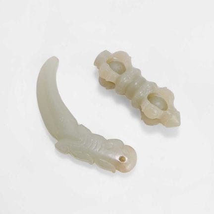 Two Chinese jade pendants, Qing dynasty (1644-1911