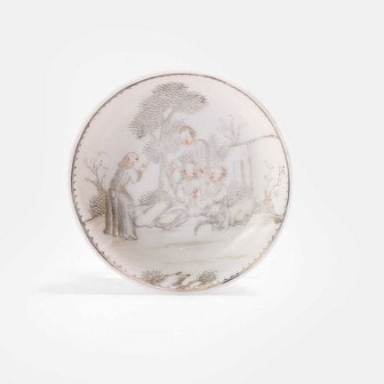 A Chinese export en grisaille-decorated dish, 18th
