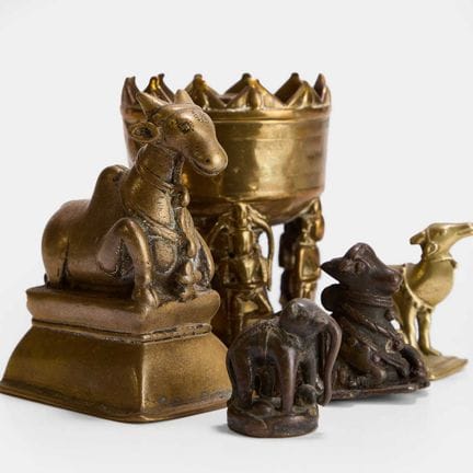 A group of Indian cast brass and bronze items, 20t