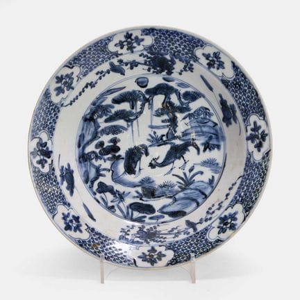 A Chinese blue and white basin, Wanli (1573-1620),