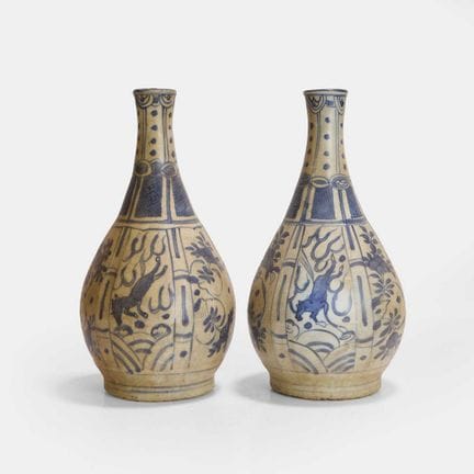 Paire de vases chinois « Kraak » bleus et blancs, 