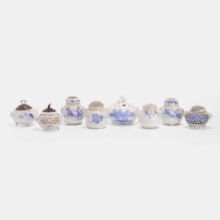 A collection of eight Japanese Hirado ware blue an
