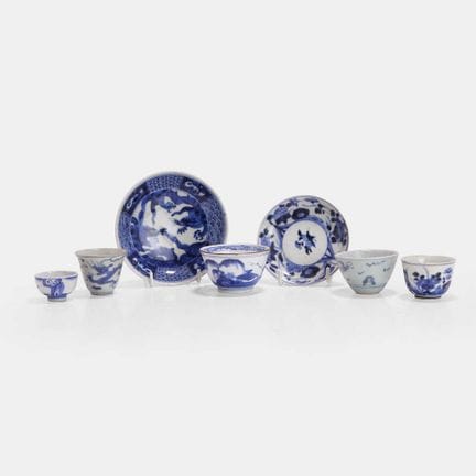 A collection of Chinese and Japanese blue and whit