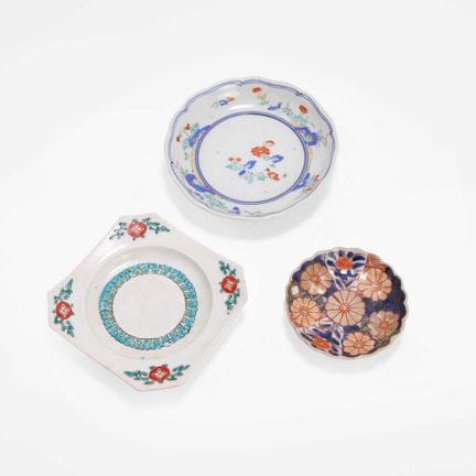 Three Japanese porcelain saucers, Edo period and l