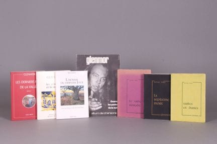 [GLENMOR].
Set mit 7 Bänden von Glenmor. Das Set u