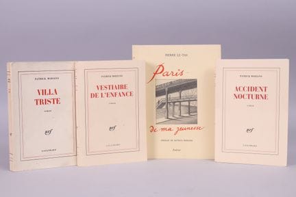 MODIANO (Patrick).
Vestiaire de l’enfance. 4-bändi