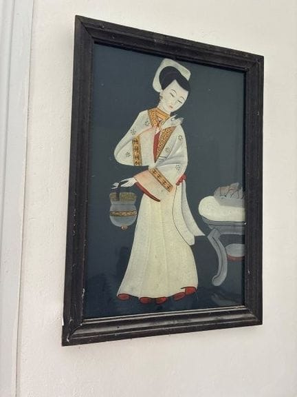 20th-Century Asian School
ELEGANT YOUNG WOMAN
Moun