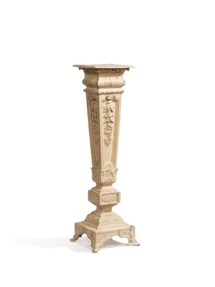 COLUMN with column-style decoration 

Provenance: 