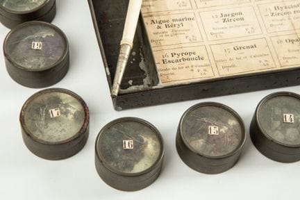 Coffret pédagogique de démonstration de minéraux c