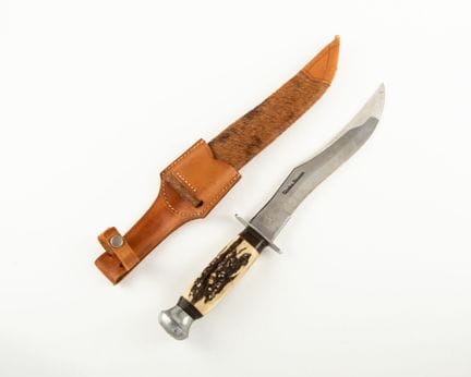 Grand poignard marqué "Siberian Skinner", lame cou