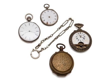 Lot en argent 800 millièmes, composé de 2 montres 