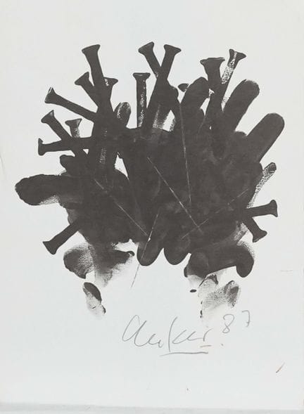 《钉子交叉》，手工纸石版画，署名，标注1987年，作品尺寸29.5 × 21 厘米