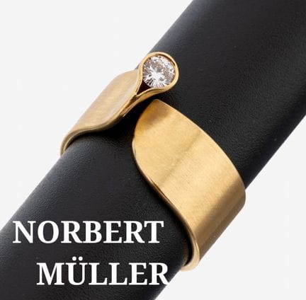 18 kt gold NORBERT MÜLLER brilliant-ring , YG 750/