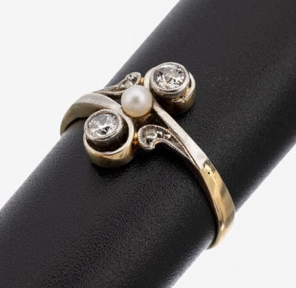 14 kt gold Art Nouveau diamond-pearl-ring, approx.