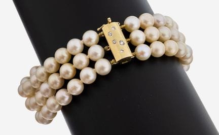 Pearl-bracelet with 14 kt gold brilliant-clasp , Y
