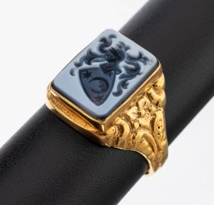 Anillo de sello con piedra en capas, plateado, pla