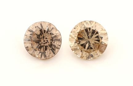 Lotto 2 diamanti brillanti, per un totale di circa