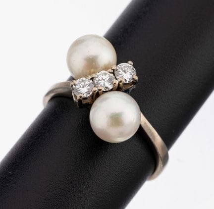 14 kt gold pearl-brilliant-ring , WG 585/000, 2 cu