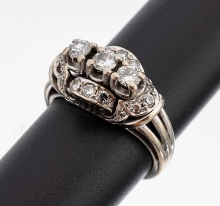 Anillo de oro de 14 quilates con diamantes, WG 585