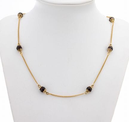 Collar de granates en oro de 18 quilates, GG 750/0