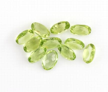 Lotto 11: peridoti sfusi, per un totale di circa 4