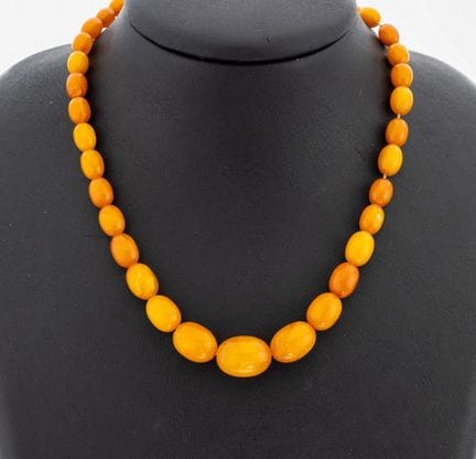 Amber-necklace , butter scotch amber-olives taperi