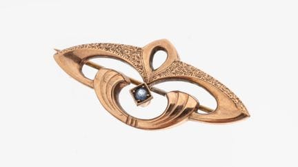 8 kt gold Art Nouveau sapphire-brooch, approx.1900