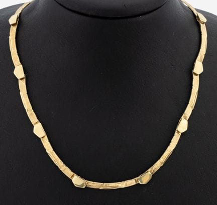 Collier en or 14 carats, poinçon GG 585/000, maill