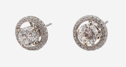 Paire de boucles d'oreilles en or 14 carats sertie