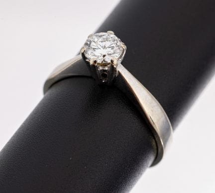 14 kt gold brilliant-ring , WG 585/000, brilliant 