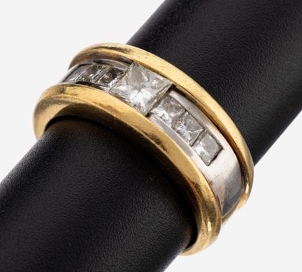 Bague en or 18 carats sertie de diamants, GG/WG 75