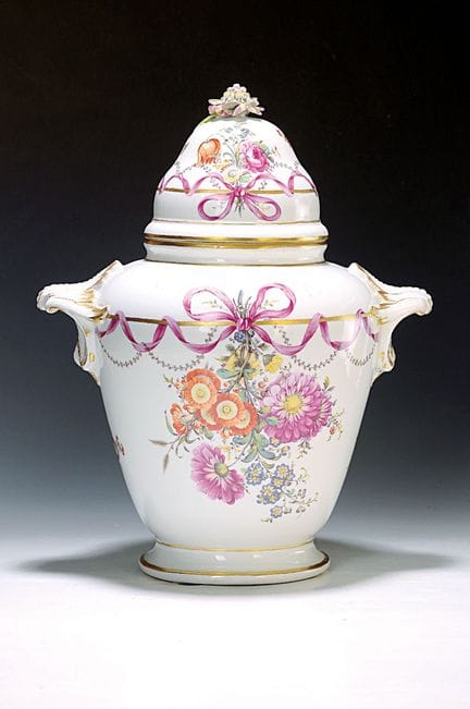 Gran jarrón de mesa, Fürstenberg, hacia 1760-65, f