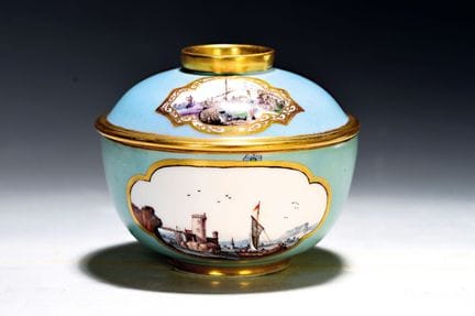 Caja con tapa, Meissen, c. 1740, porcelana, fondo 