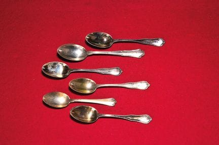24 cucharas de moka de plata, Padua, Italia, aprox
