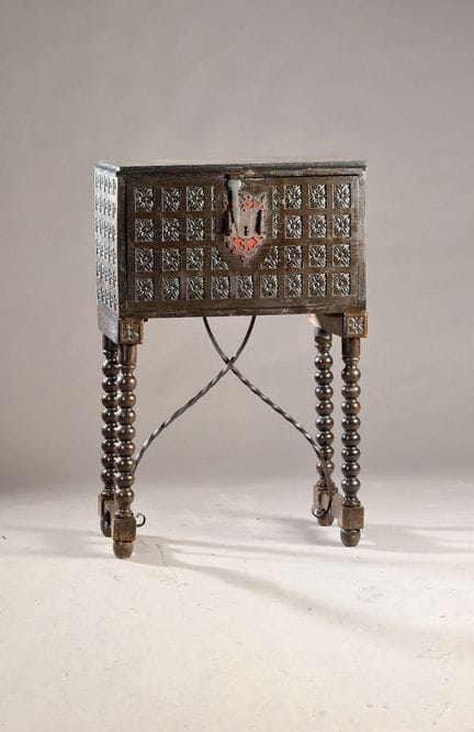 Mueble de estilo historicista, España, siglo XIX, 