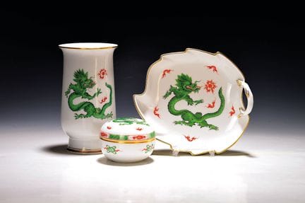 3 objets de table : dragon vert de la dynastie Min