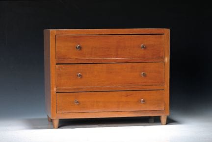 Cómoda antigua de estilo Biedermeier, de la segund