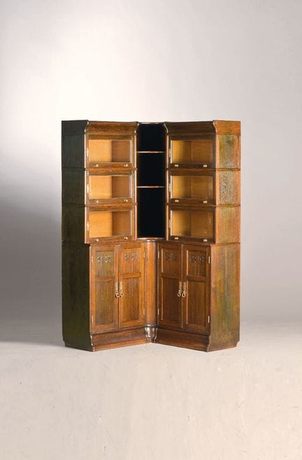 Librería esquinera, hacia 1920, roble teñido de os