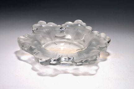 Grand bol, Lalique France, XXe siècle, verre moulé