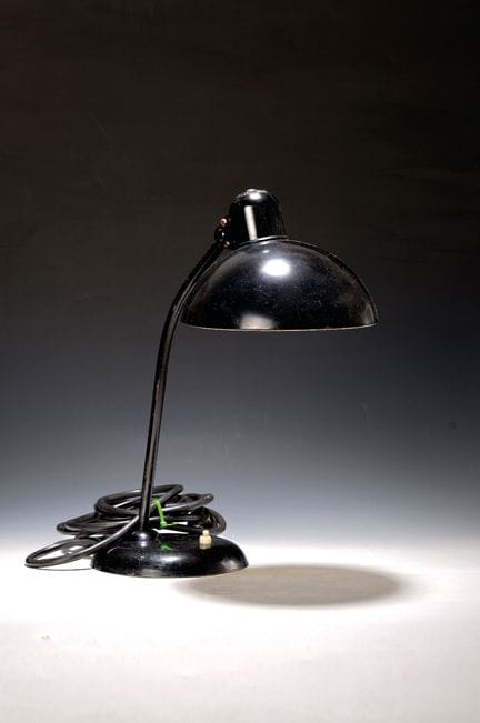Lámpara de mesa 6556-T, Kaiser Idell, diseño de Ch