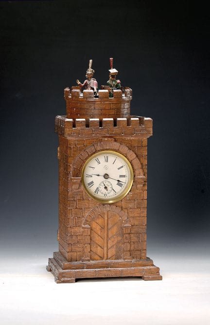 Reloj de mesa con mecanismo musical a modo de desp