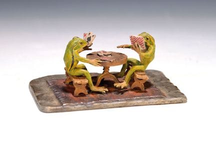Zwei Frösche beim Poker, Wiener Bronze, sign. Berg