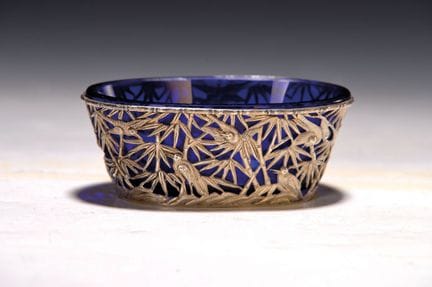 Petit bol en argent avec insert en verre, Chine, v