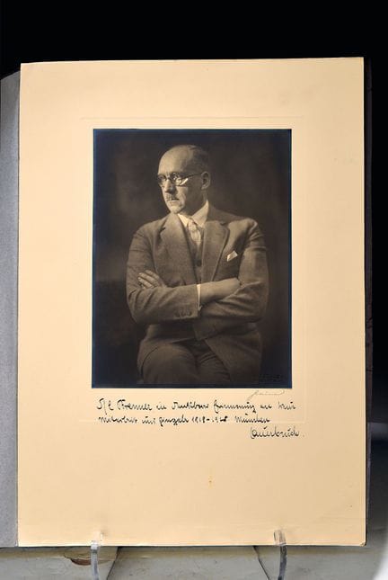 Autógrafo: el cirujano Prof. Ferdinand Sauerbruch 
