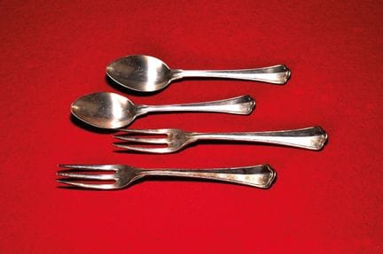 10 fourchettes à gâteau et 11 cuillères à café, pr