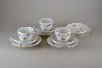3 juegos de tazas de moka, con decoración de flore