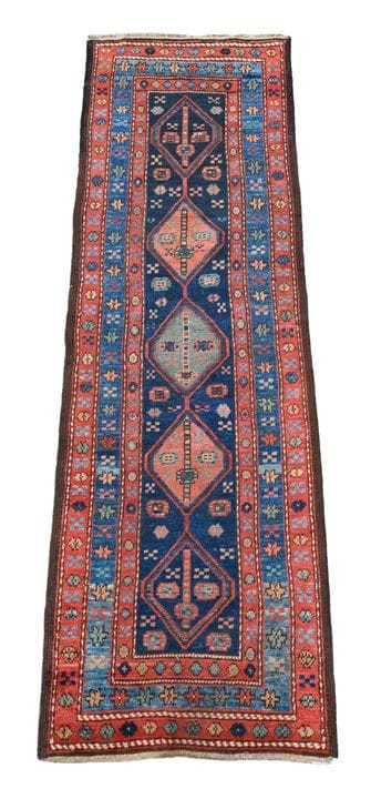 UN TAPPETINO DI HERIZ, circa 251 x 72 cm