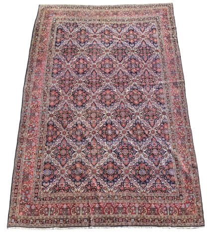Un tappeto di Yazd, di circa 477 x 359 cm