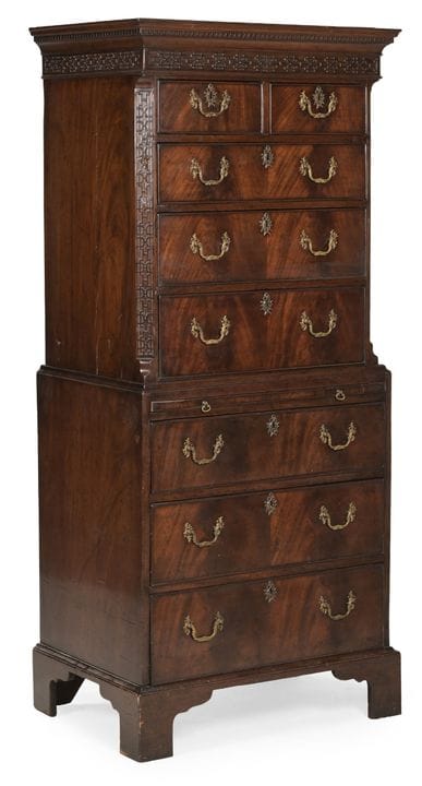 COMMODE À DOUBLE TIROIR EN ACAJOU DE STYLE GEORGE 