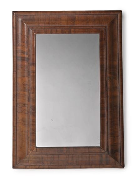 Miroir « coussin » en noyer de l'époque de George 